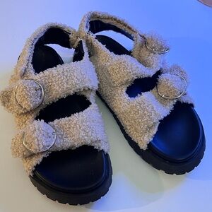 Shearling buckle sandals size 7.5